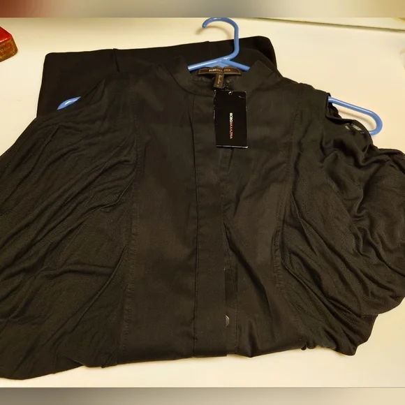 NWT Black BCBG MaxAzria Cold Shoulder Button Down Bandage Mini Dress XS Batwing - Picture 4 of 12